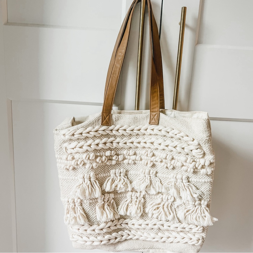 Straw Studios Cream Boho Fringe Tote Bag